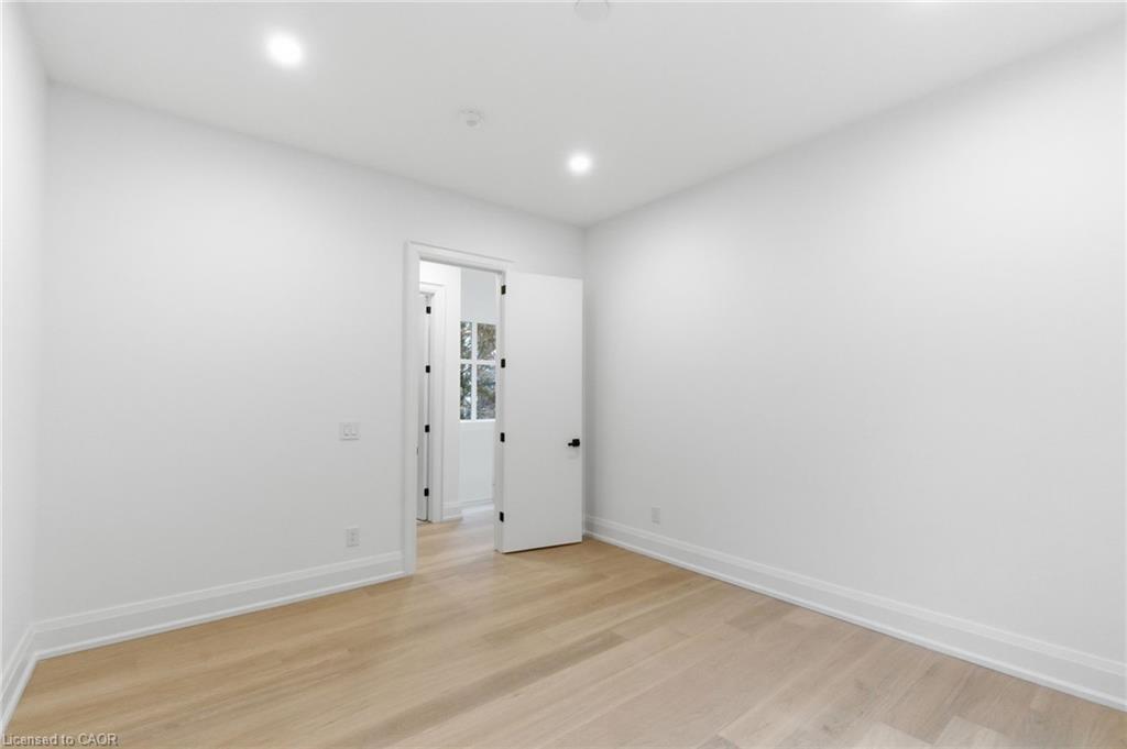 135 Secord Lane Property Photo 34