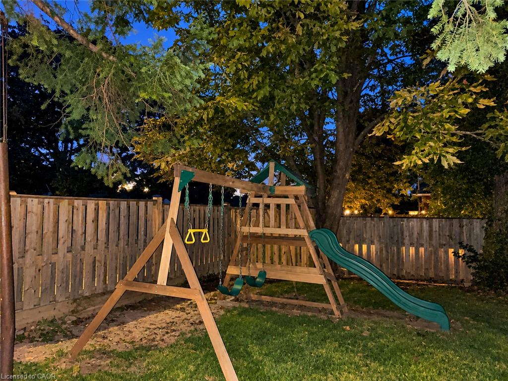9 Grenadier Drive Property Photo 2