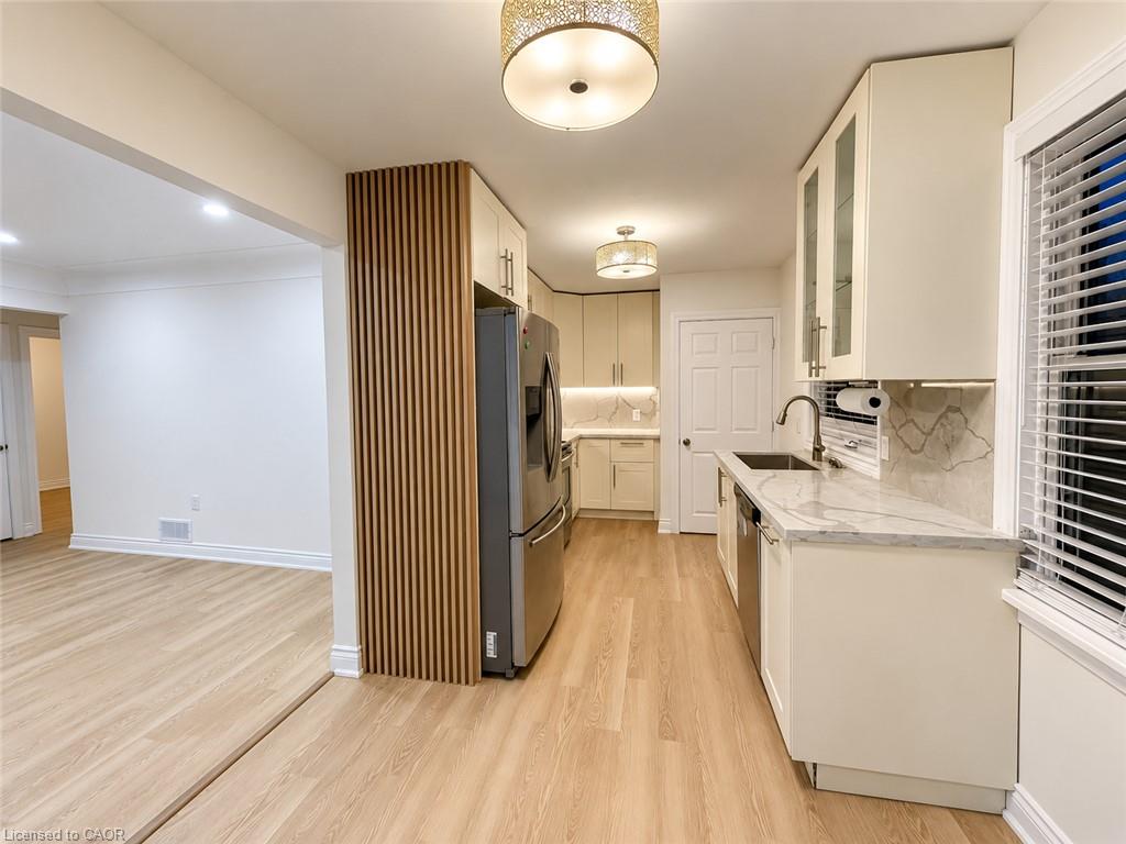 9 Grenadier Drive Property Photo 7