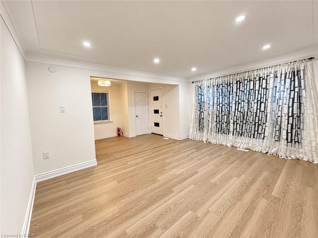 9 Grenadier Drive Property Photo 8