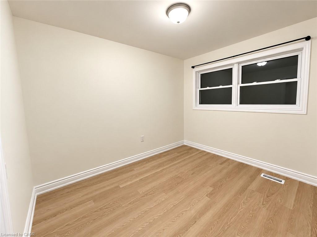 9 Grenadier Drive Property Photo 9