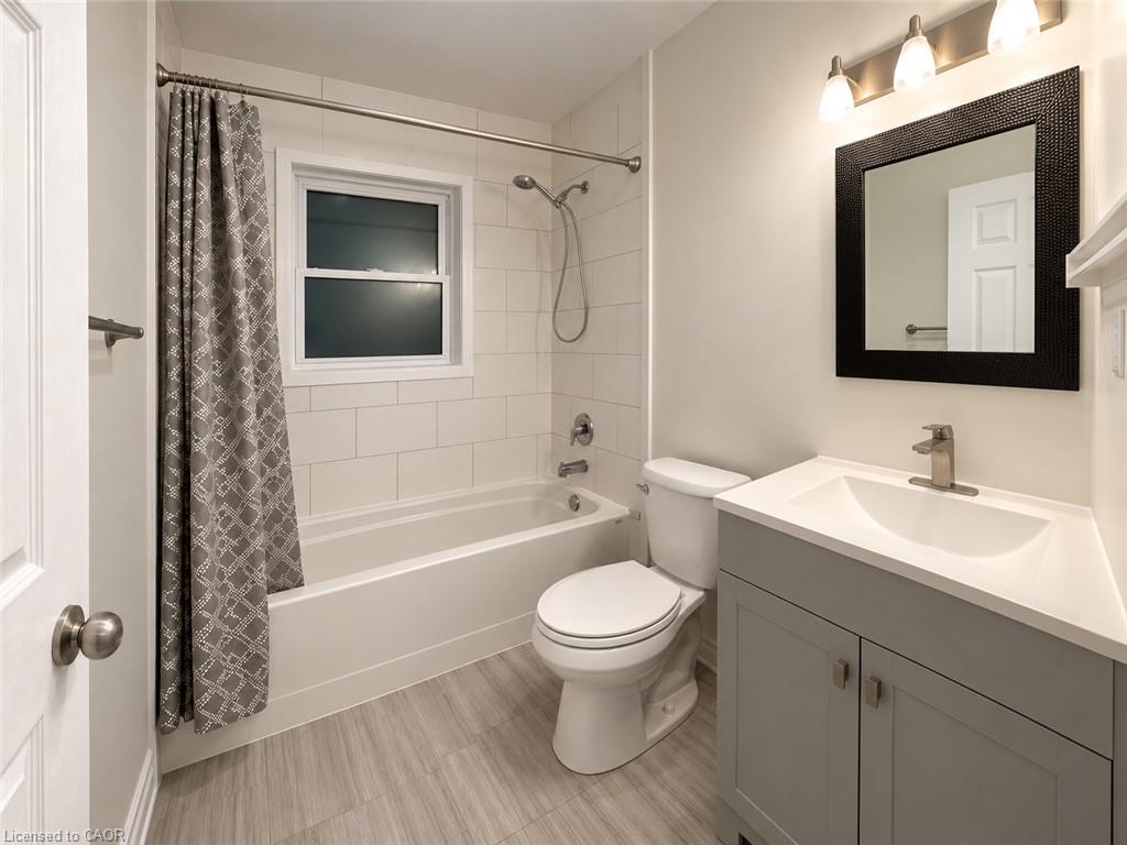 9 Grenadier Drive Property Photo 11