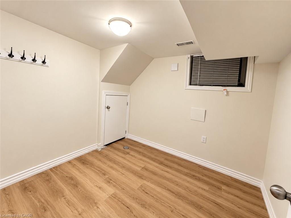 9 Grenadier Drive Property Photo 14