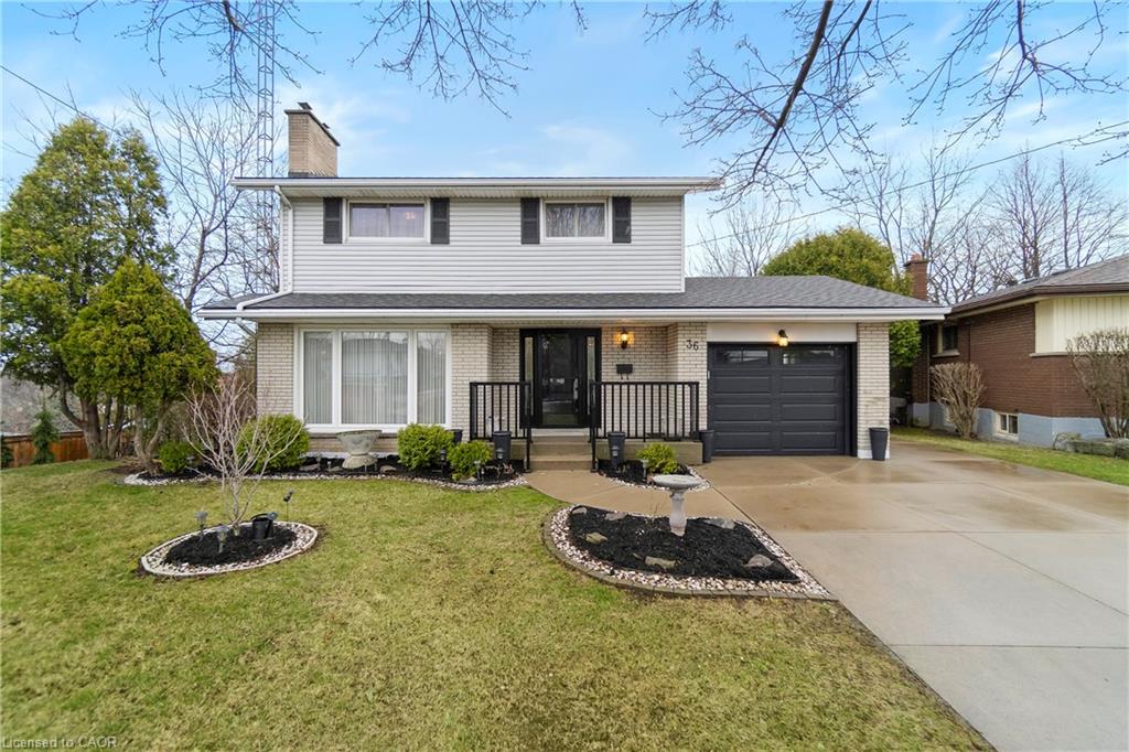 36 Buckingham Drive Property Photo 2