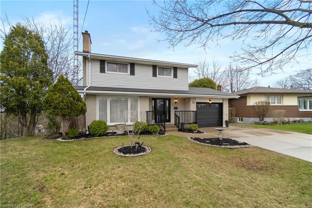36 Buckingham Drive Property Photo 3