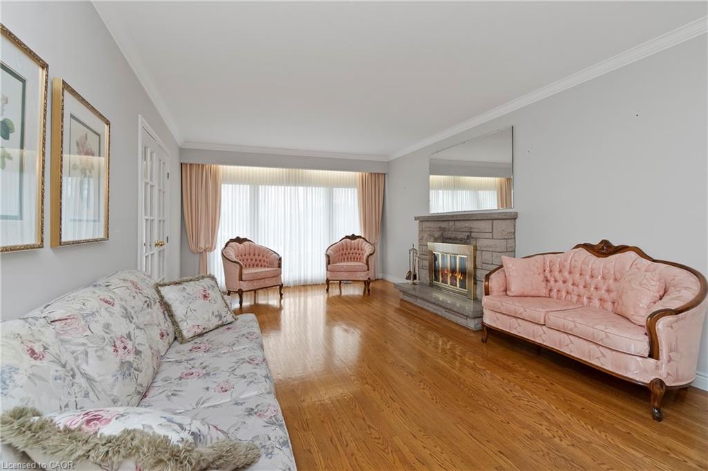 36 Buckingham Drive Property Photo 17