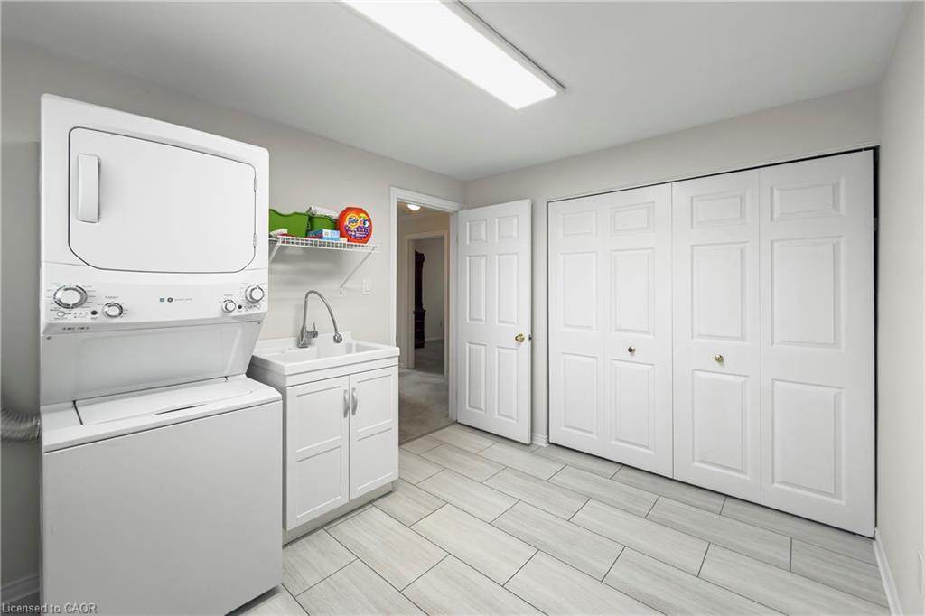 36 Buckingham Drive Property Photo 24