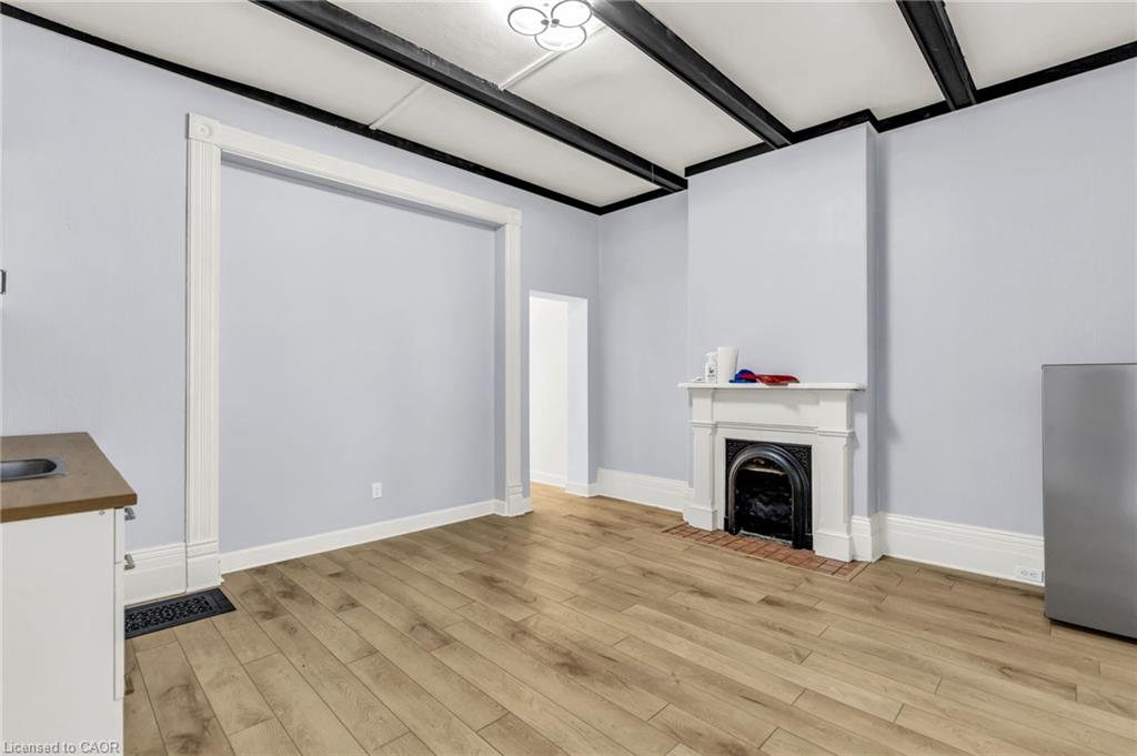 42 Vansittart Avenue Property Photo 3