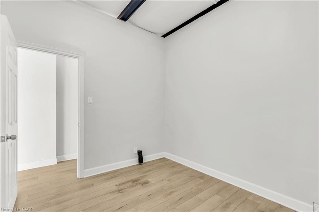 42 Vansittart Avenue Property Photo 5