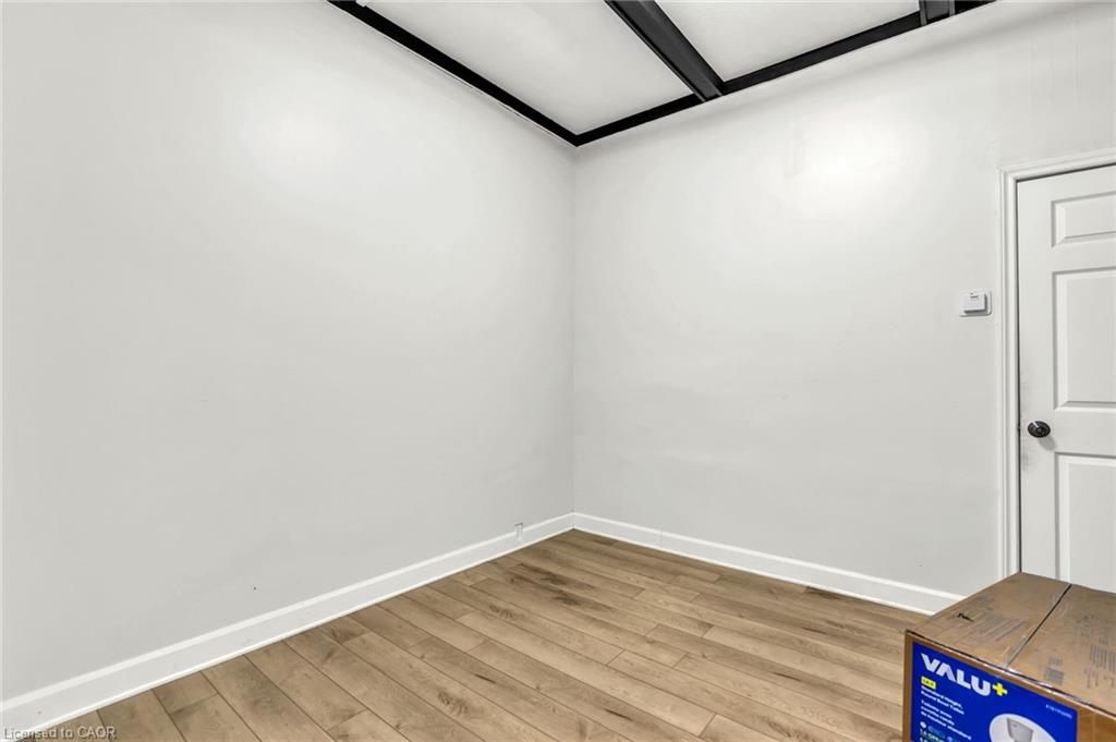 42 Vansittart Avenue Property Photo 7
