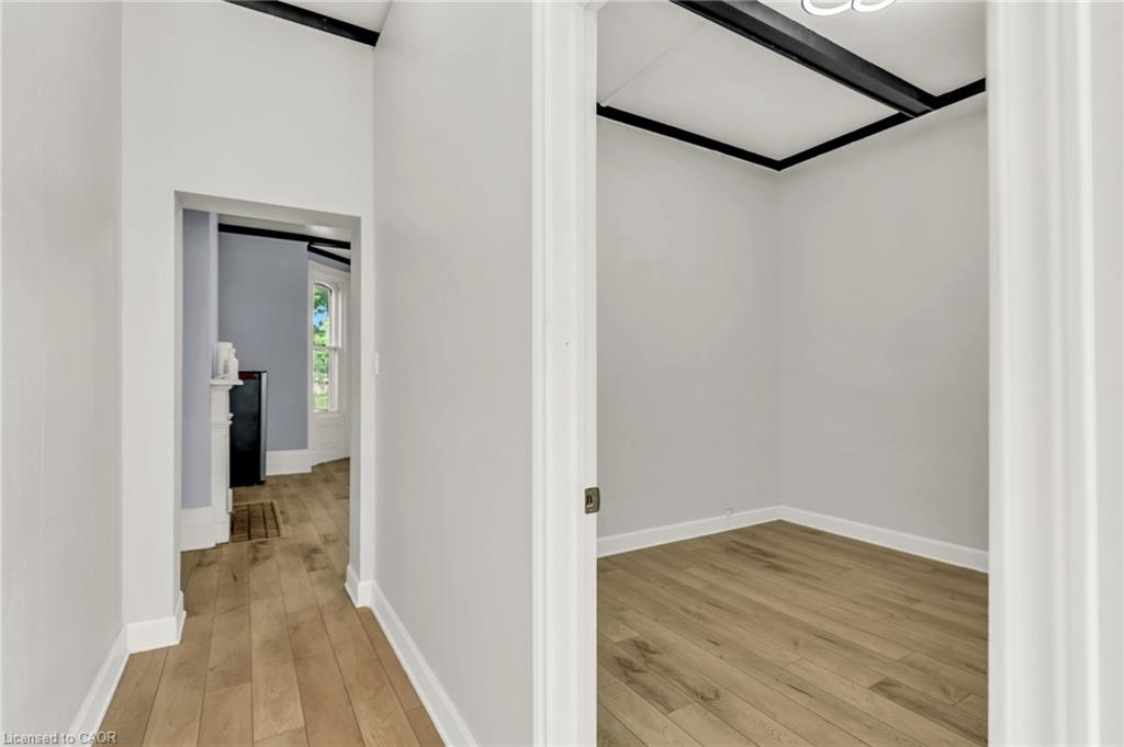42 Vansittart Avenue Property Photo 9