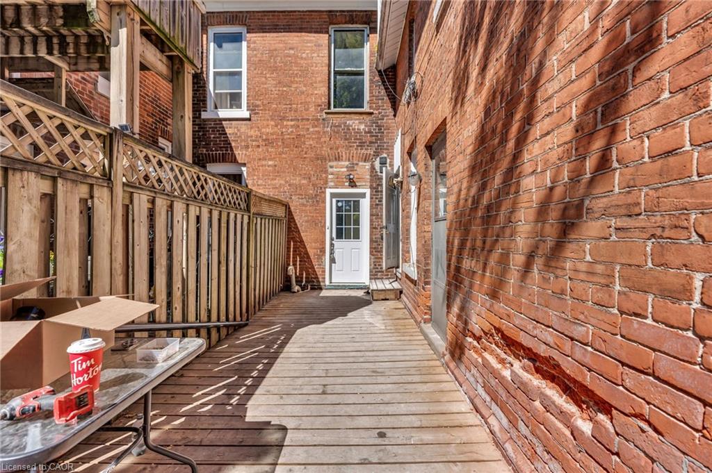 42 Vansittart Avenue Property Photo 13