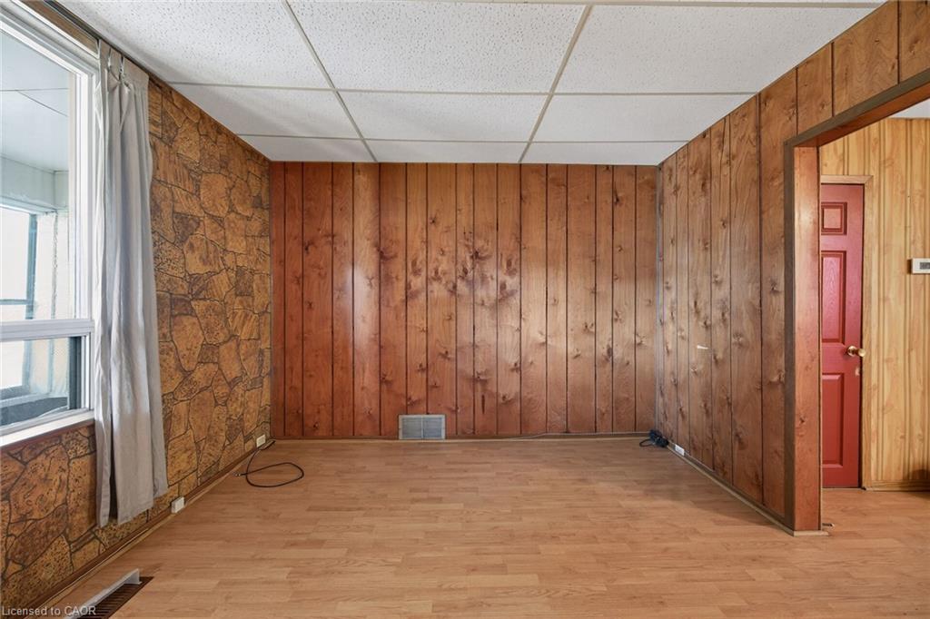 13 Brant Street Property Photo 14