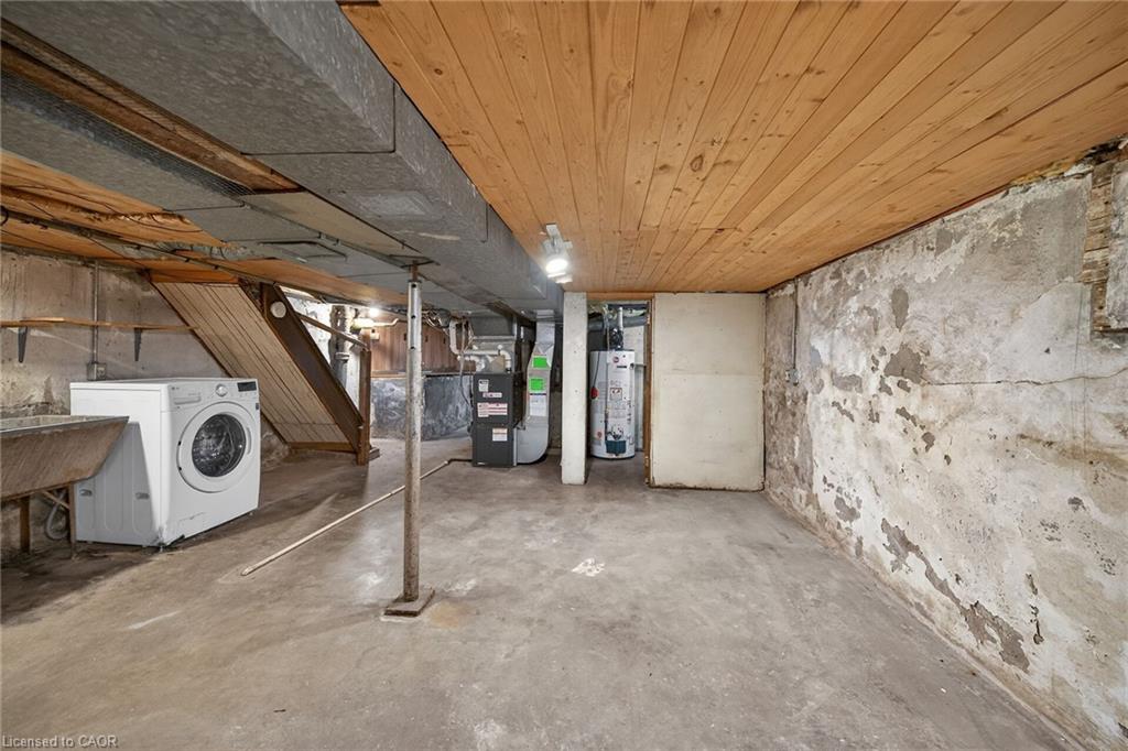 13 Brant Street Property Photo 35