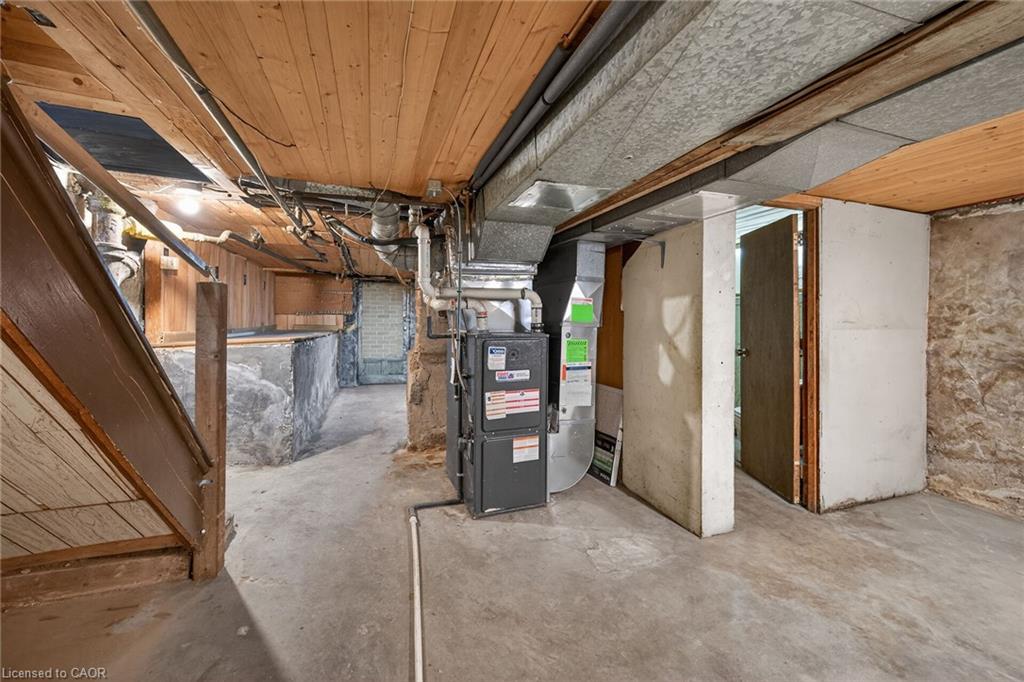 13 Brant Street Property Photo 37