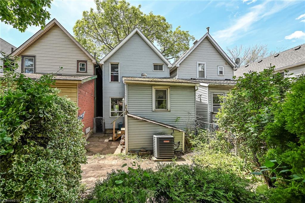 13 Brant Street Property Photo 44