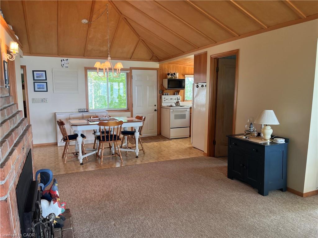 689 Sandy Bay Road Property Photo 32