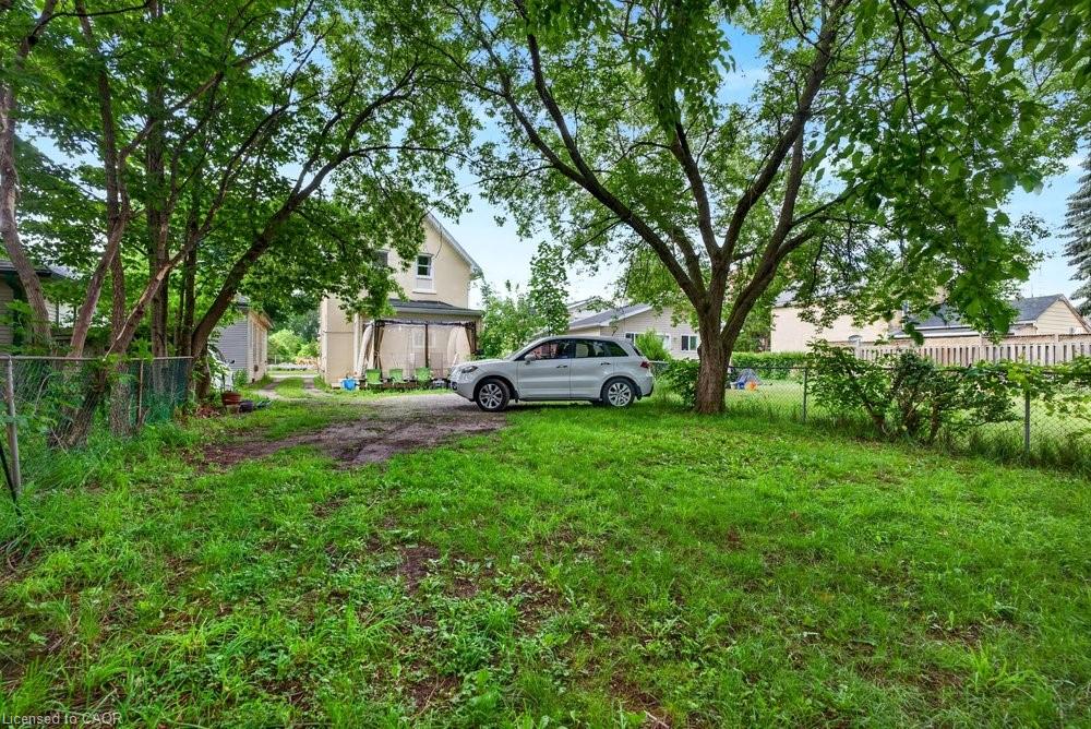 221 Grand River Avenue Property Photo 26
