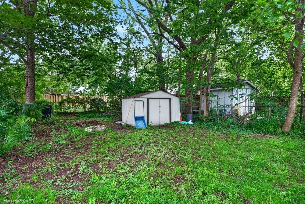 221 Grand River Avenue Property Photo 29