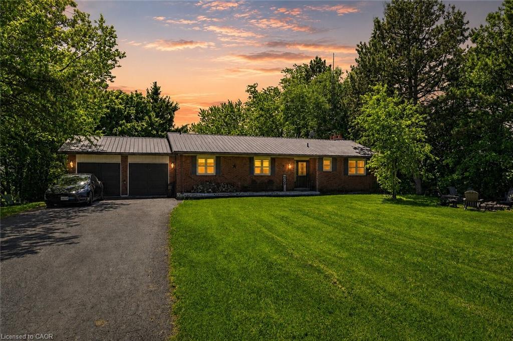 6543 Chippewa Road E Property Photo 1
