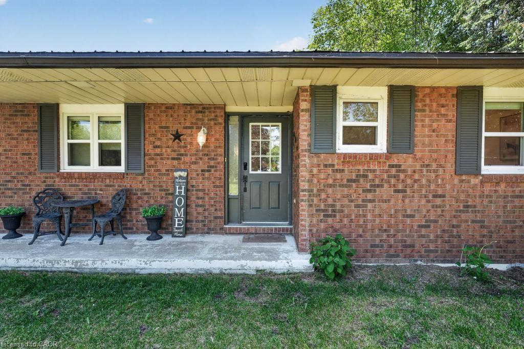 6543 Chippewa Road E Property Photo 5