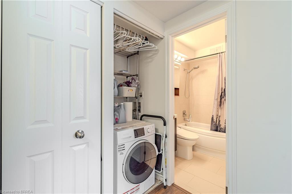 305-648 Grey Street Property Photo 11
