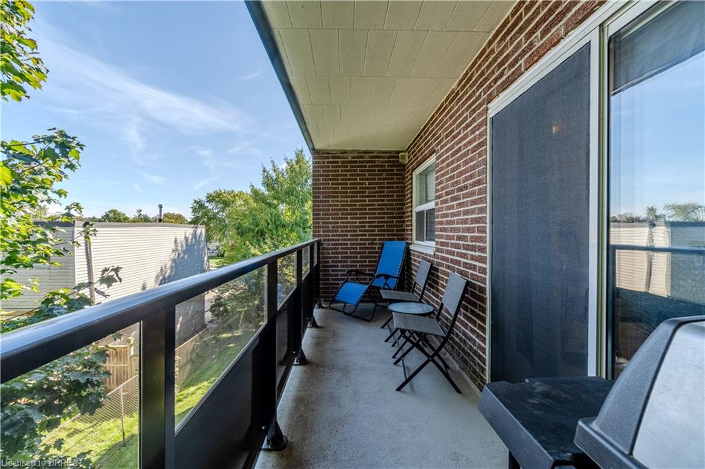 305-648 Grey Street Property Photo 12