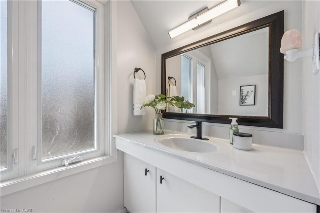 181 Frederick Street Property Photo 43