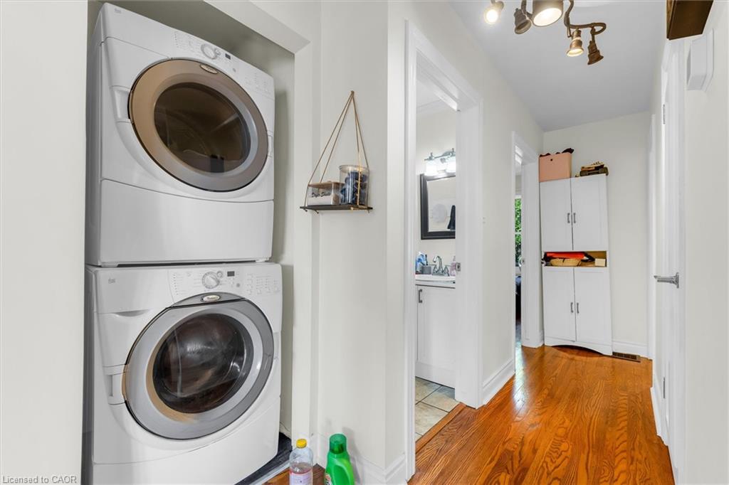 406 East 43rd Street Property Photo 10