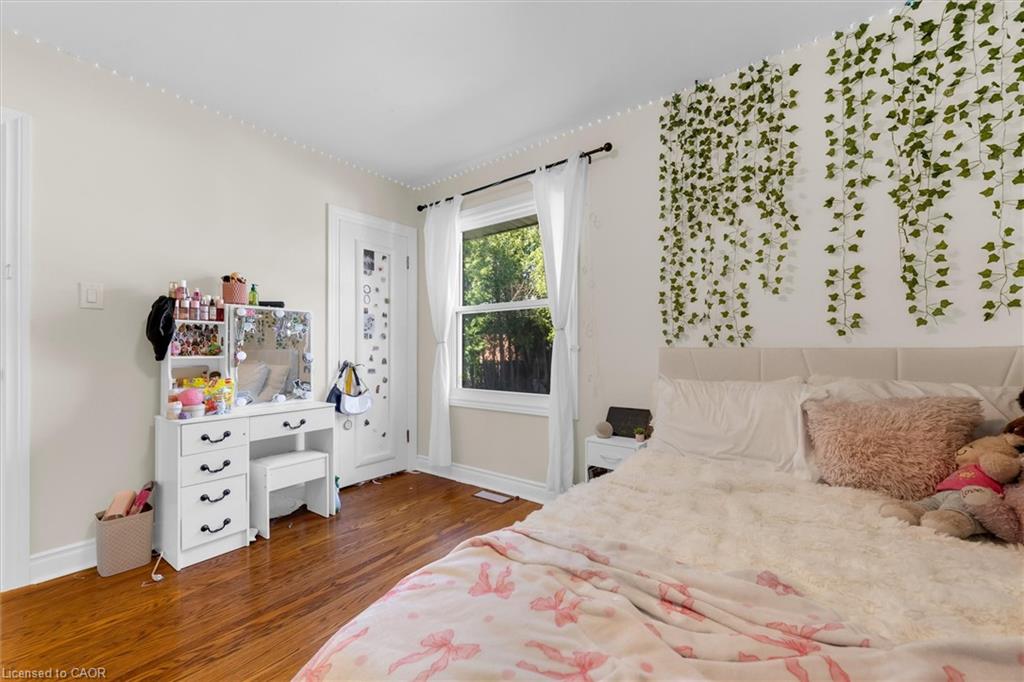 406 East 43rd Street Property Photo 15