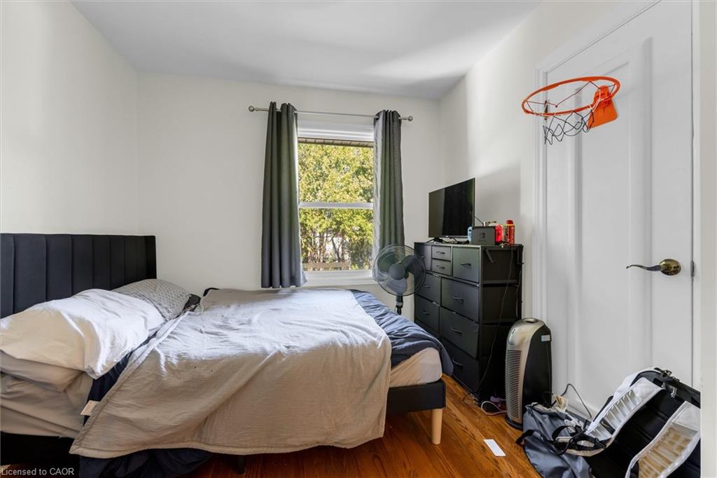406 East 43rd Street Property Photo 13