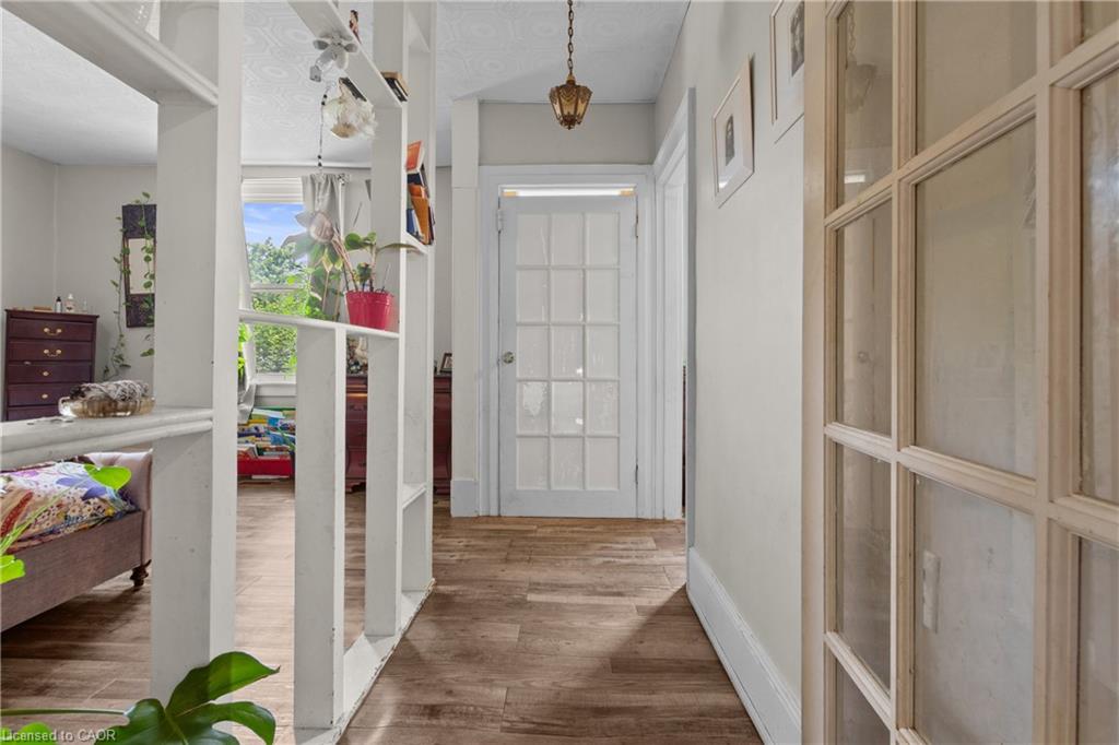 193 Locke Street N Property Photo 10