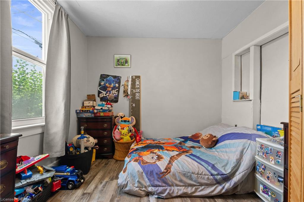 193 Locke Street N Property Photo 13