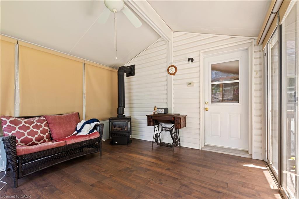 193 Locke Street N Property Photo 17