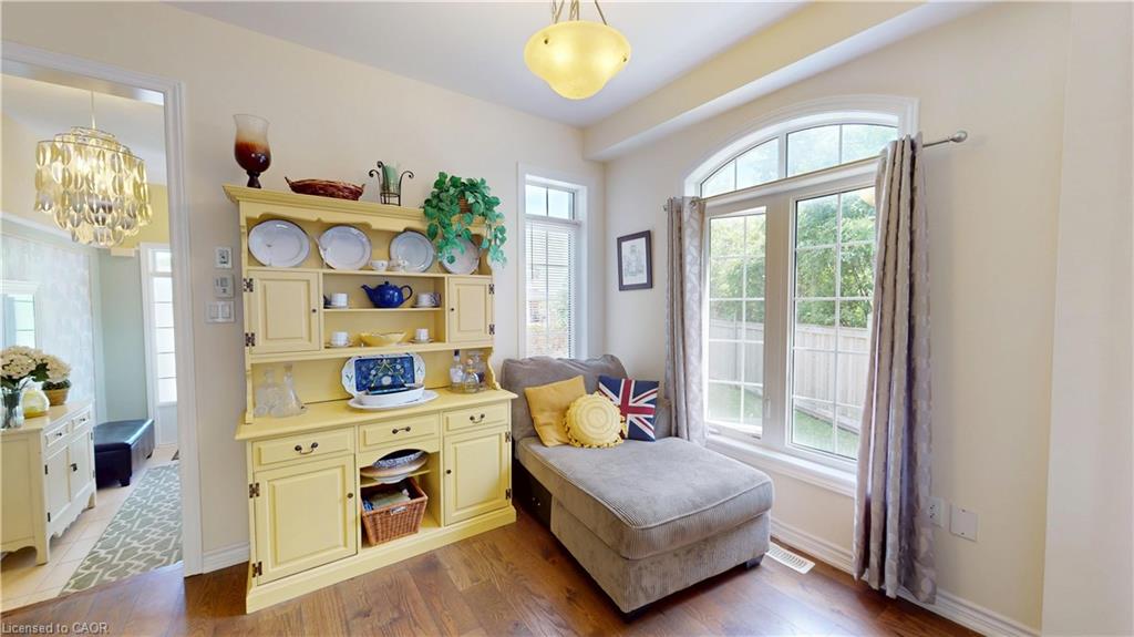 16 Ridgegate Crescent Property Photo 7