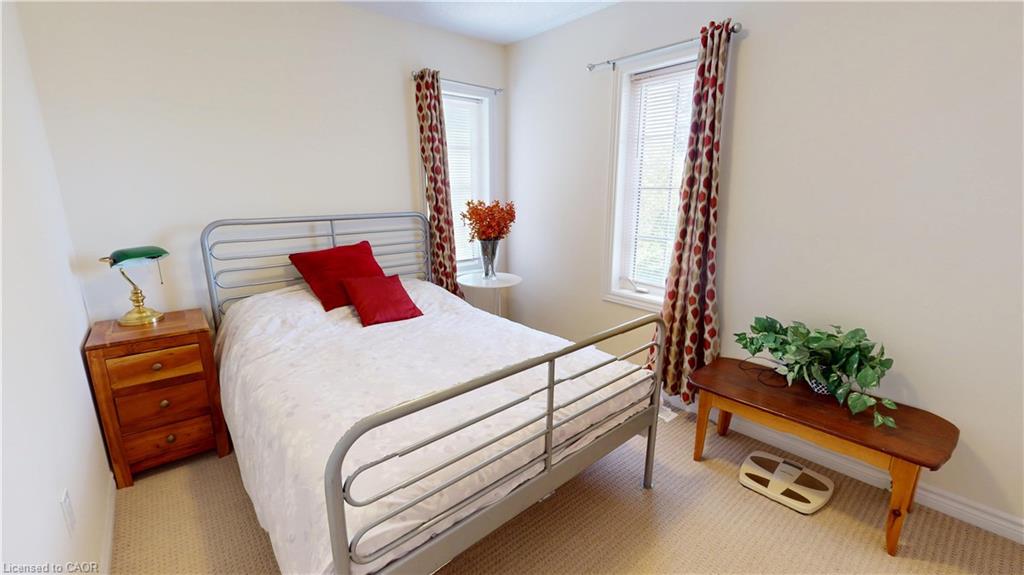 16 Ridgegate Crescent Property Photo 18