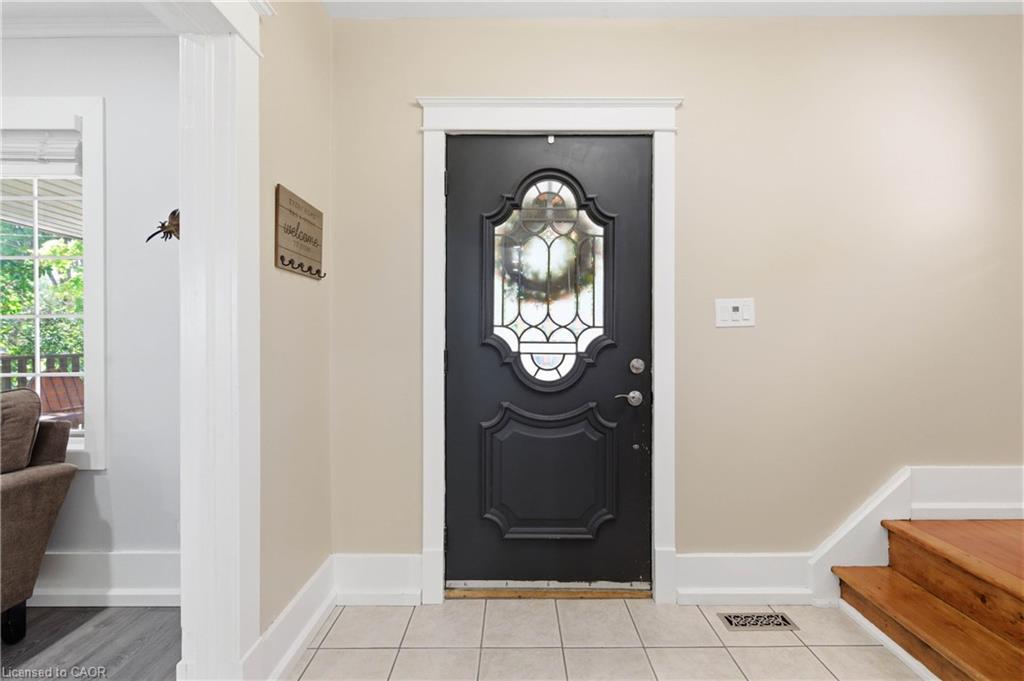 199 Winstanley Street Property Photo 7