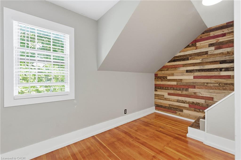 199 Winstanley Street Property Photo 36