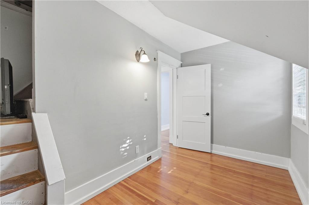 199 Winstanley Street Property Photo 37