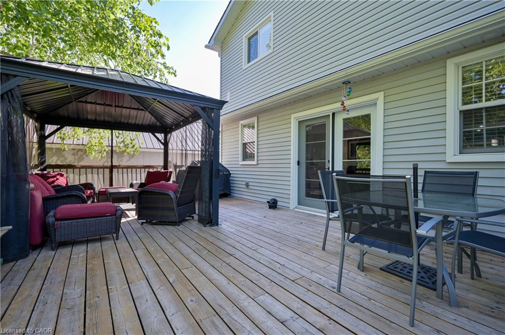 199 Winstanley Street Property Photo 38
