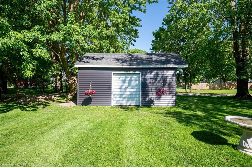199 Winstanley Street Property Photo 41
