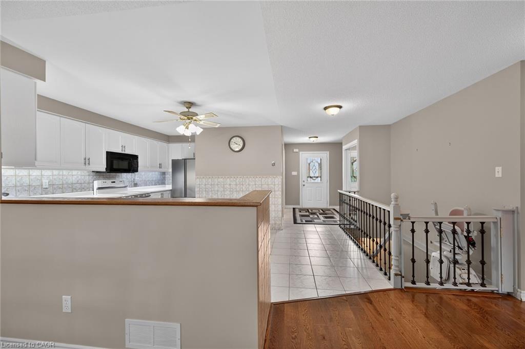 34-30 Braemar Avenue Property Photo 11