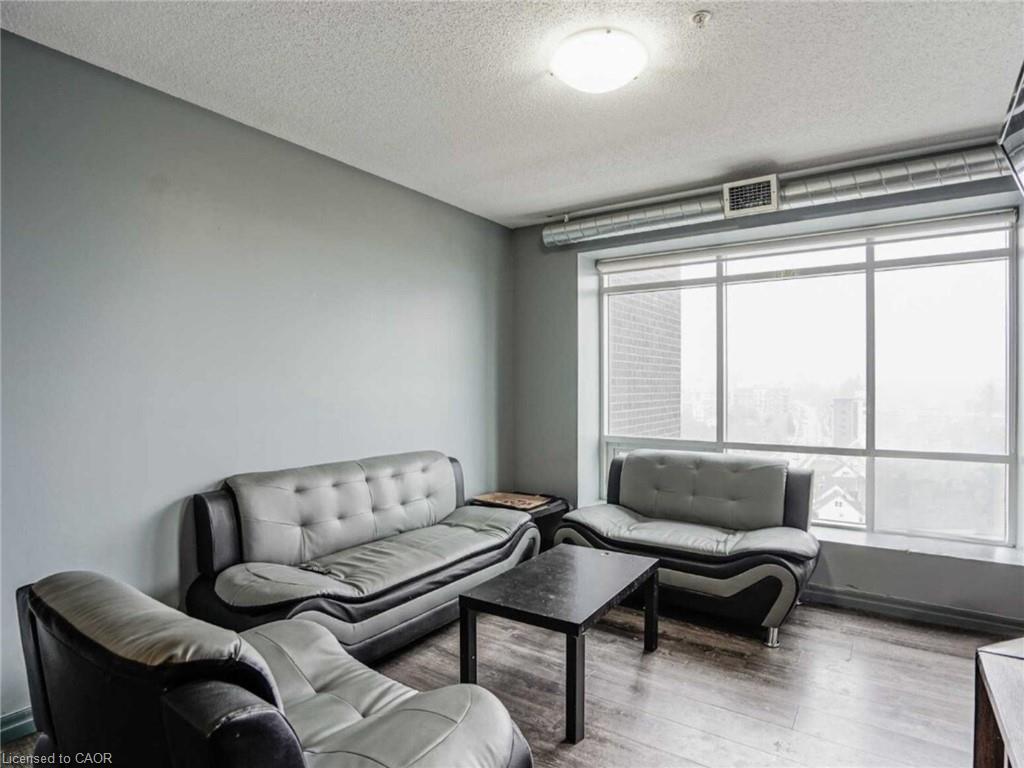 1105-8 Hickory Street W Property Photo 7