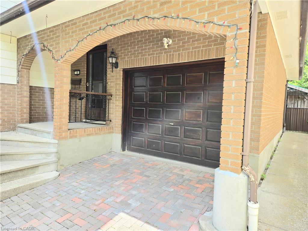 16 Stephens Court Property Photo 2
