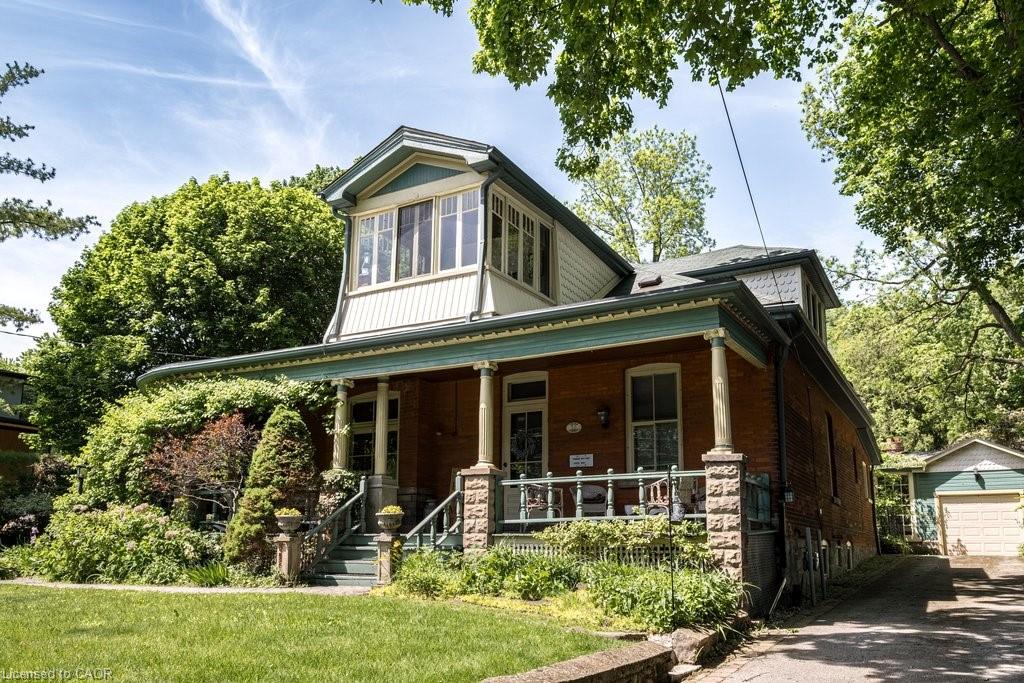 55 Cayley Street Property Photo 1