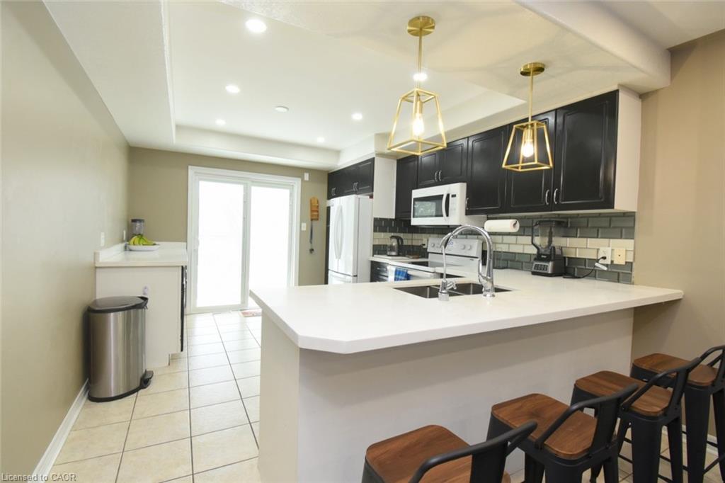 334 St. Lawrence Drive Property Photo 15