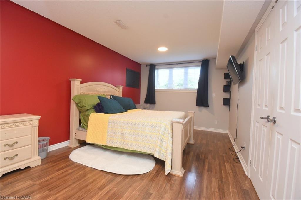 334 St. Lawrence Drive Property Photo 31