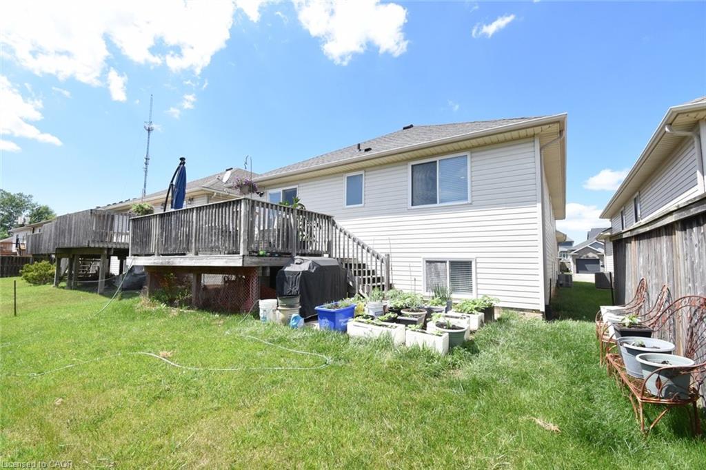 334 St. Lawrence Drive Property Photo 36