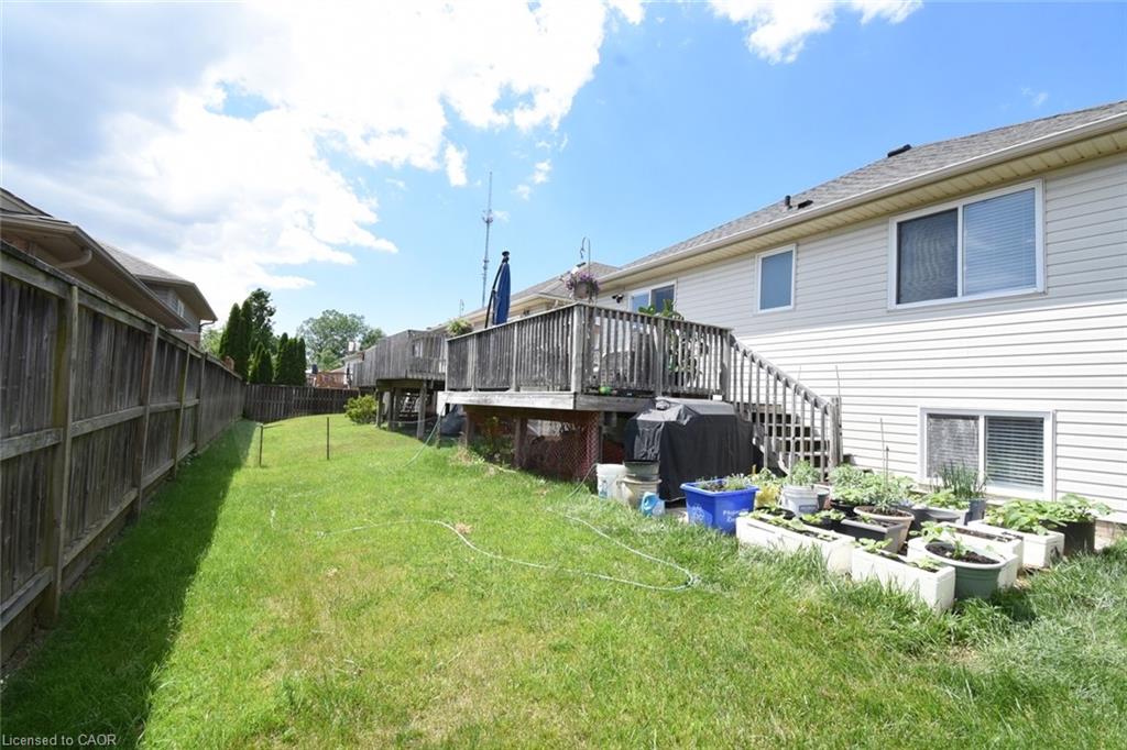 334 St. Lawrence Drive Property Photo 37