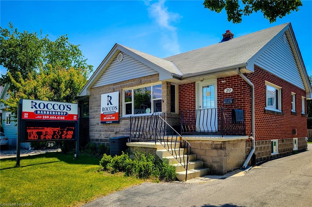 29 King Street W Property Photo 1